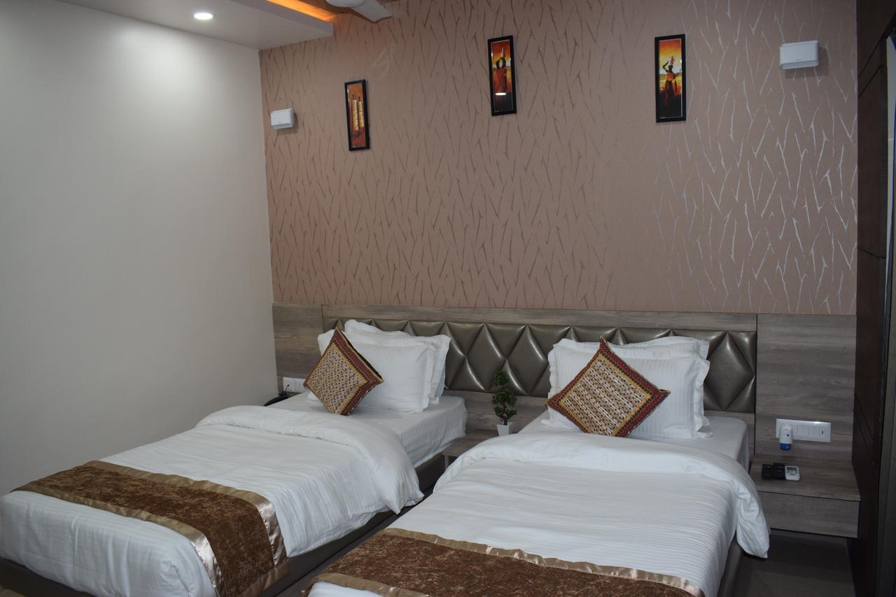 Hotel Welkin Residency Tezpur エクステリア 写真