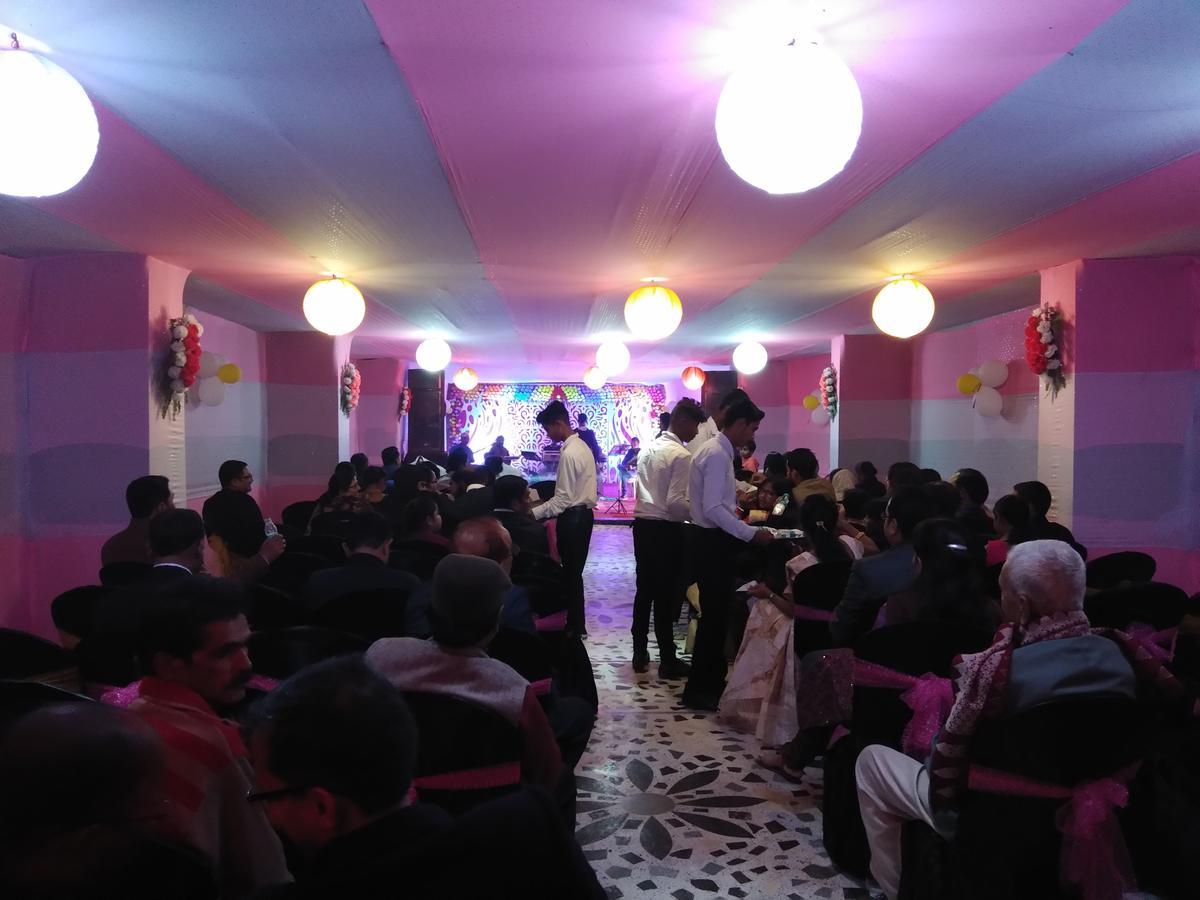 Hotel Welkin Residency Tezpur エクステリア 写真