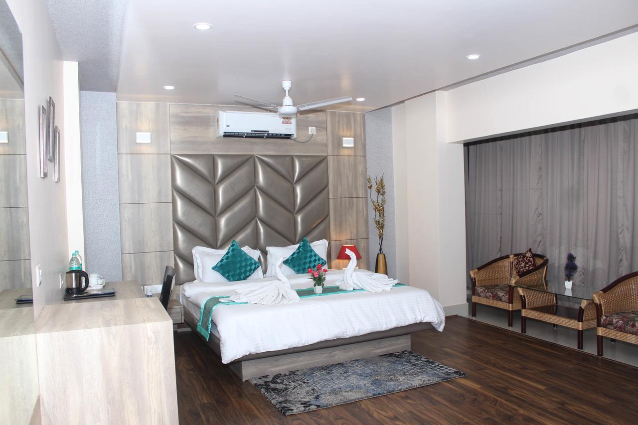 Hotel Welkin Residency Tezpur エクステリア 写真